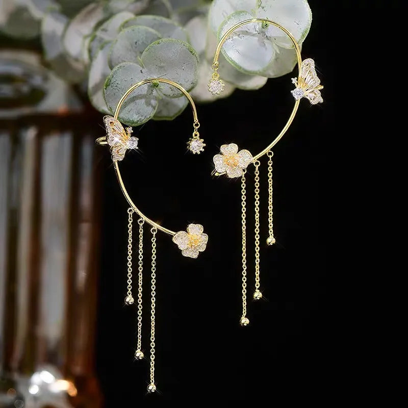 ✨🦋Oorbellen met zirkonia's en kwastjes in de vorm van vlinders