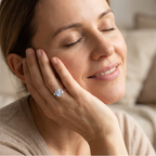 ✨💍 Koop 2 Krijg 1 Gratis 🔥 Geometrische Ovale Maansteen Ring met Zirkonia Accenten – Mystiek. Sprankelend & Tijdloos Elegant! 🌙✨